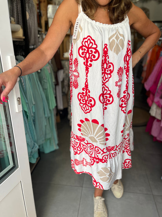 Robe blanc et rouge à motifs